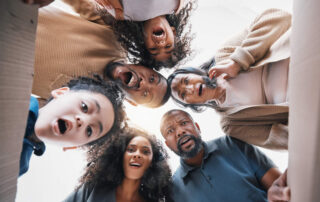 Ansiedade Normal, Transtorno de Ansiedade, DSM-5-TR, Diagnóstico de Ansiedade, TAG, Transtorno de Pânico, Ansiedade Social, Fobia Específica, Lei de Yerkes-Dodson, Psicologia Clínica, Psiquiatria, Prejuízo Funcional, Evitação Comportamental, Modelo Biopsicossocial, Critérios de Diagnóstico, Saúde Mental, Ansiedade Patológica, Sintomas de Ansiedade, Diferencial Médico, Bem-estar Emocional.